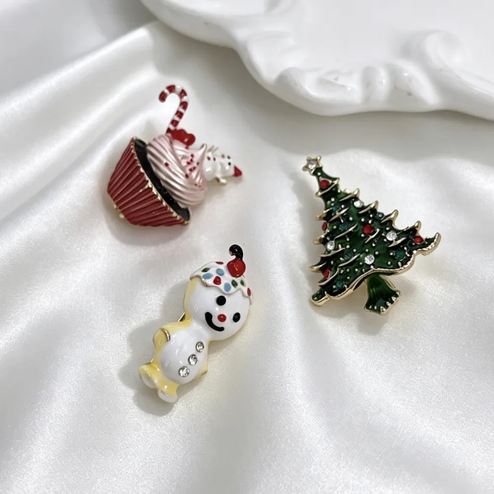 Albero di Natale pupazzo di neve cupcake-Set 3pz Spille di Natale - SPM-781-35