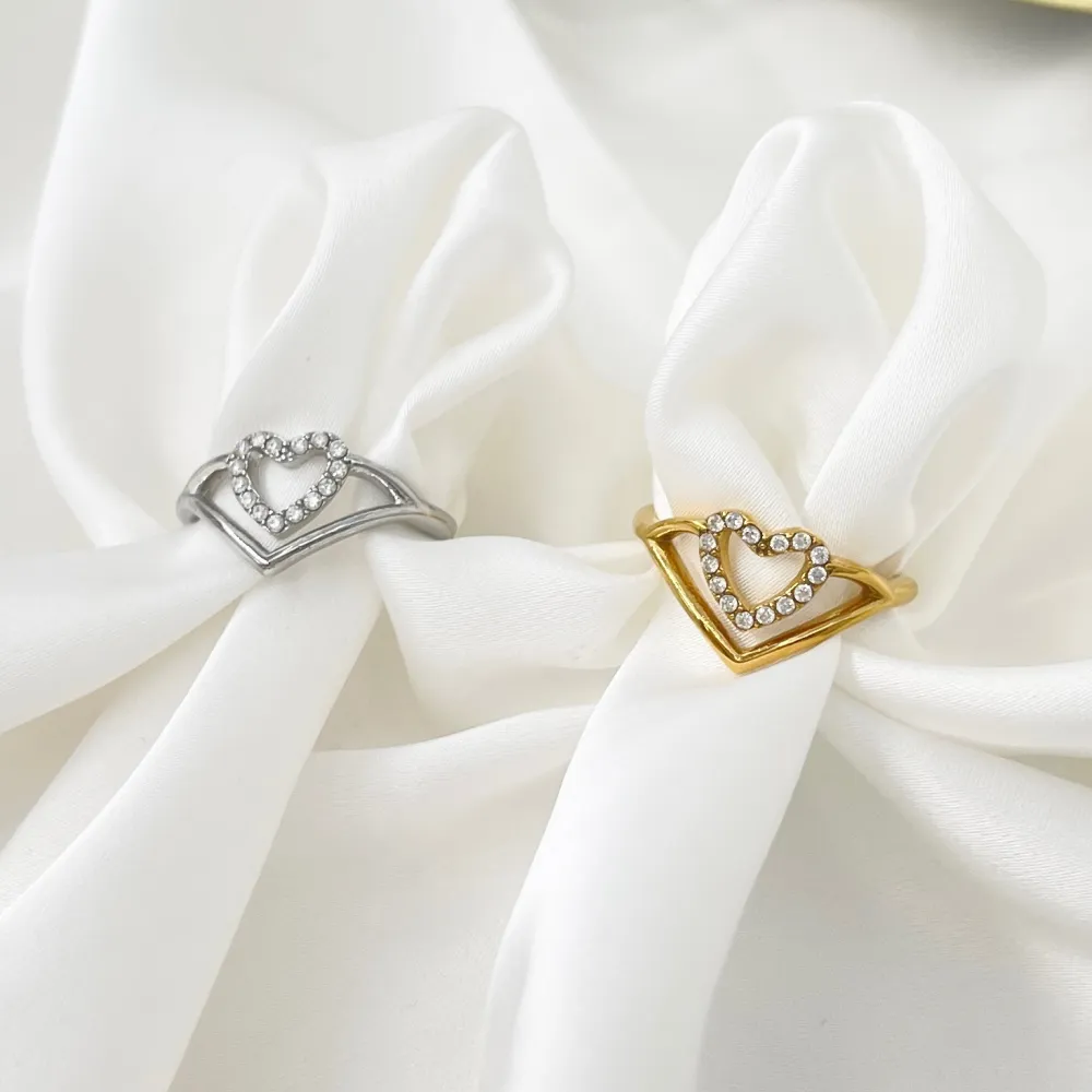 Cuore Vuoto  -Anello Regolabile in Acciaio - AAR-103-AA4244R