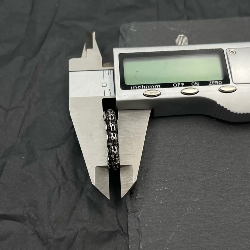 [AAU-105-148] Fede con Teschio-Anello in Acciaio con Misure - AAU-105-148