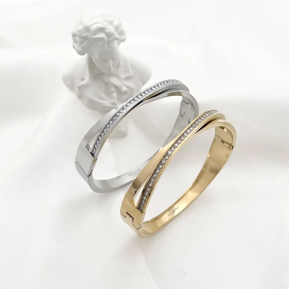 Tennis X -Bracciale Rigido in Acciaio - BAR-413-2060 (Oro Giallo)