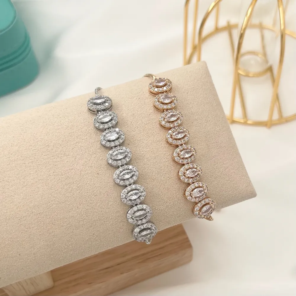 Ovale con Zirconia-Bracciale Regolabile con Zirconia - BMZ-109-L03B (Argento)