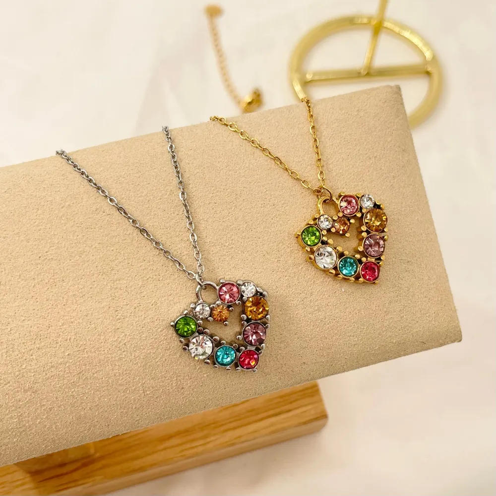 Cuore Colorato-Collana Corta in Acciaio - CAC-103-AA1635N (Oro Giallo)