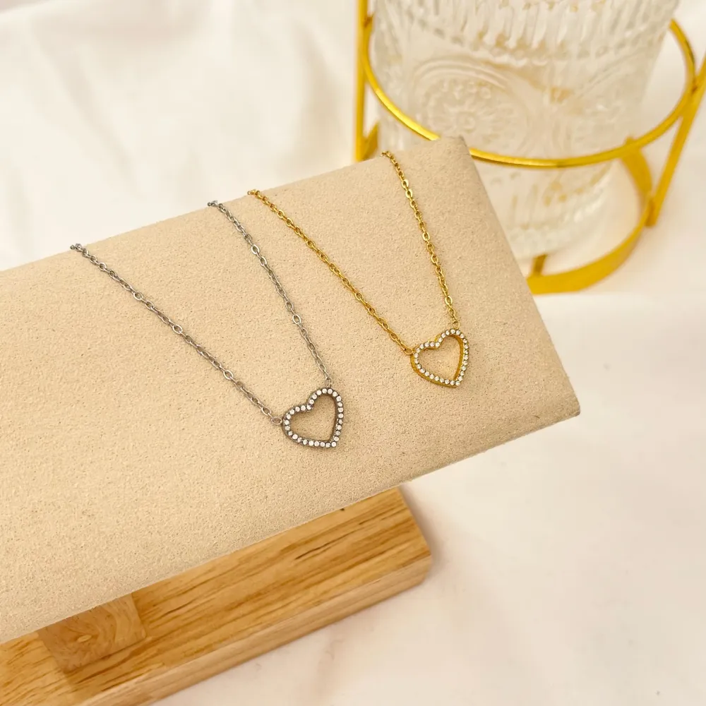 Cuore-Collana Corta in Acciaio - CAC-103-AA2820N