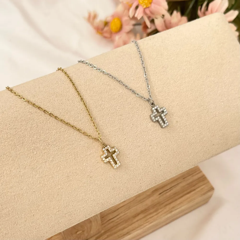 Croce-Collana Corta in Acciaio - CAC-103-AA2834N