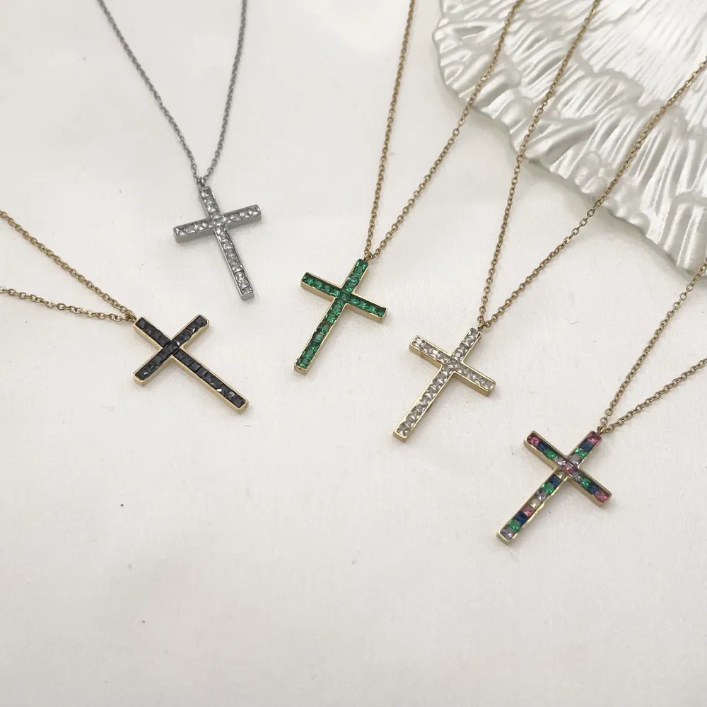 Croce con Zirconia-Collana Corta in Acciaio - CAC-103-AA945N (Bianco)