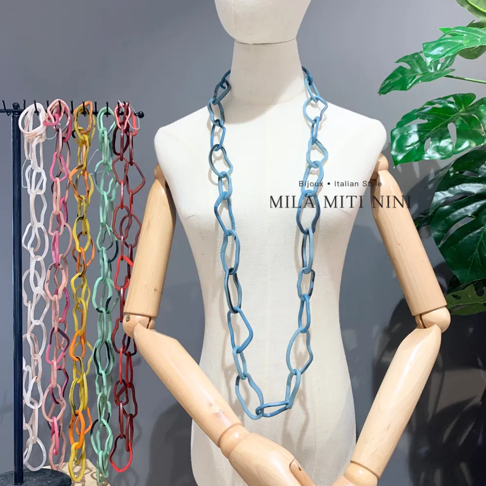 Catena-Collana Lunga in Resina - CML-121-09 (Fucsia)