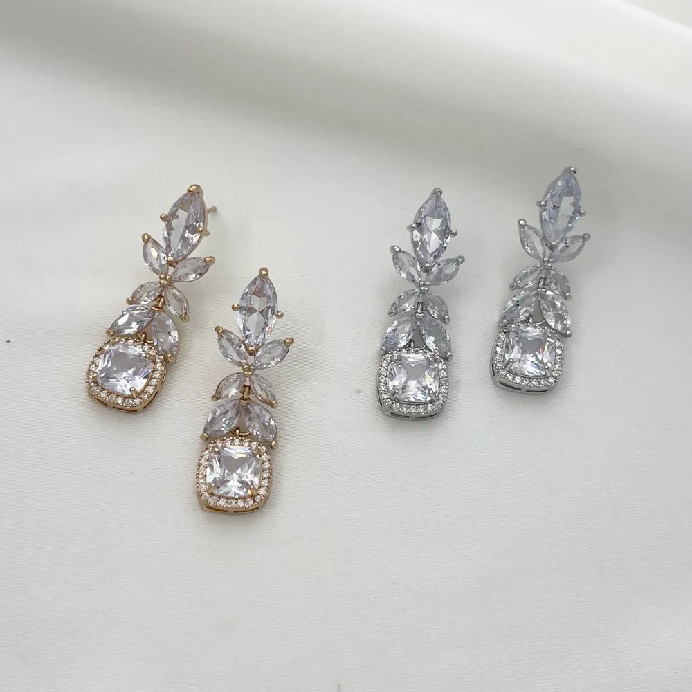 Foglia con Quadrato-Orecchini con Zirconia - OMZ-506-251