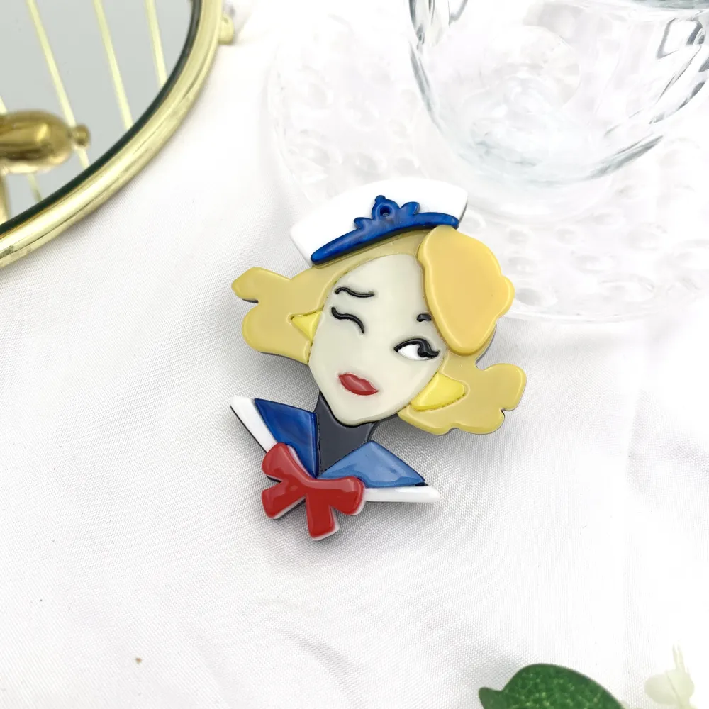 Donna-Spilla Moda in Resina - SPM-121-68